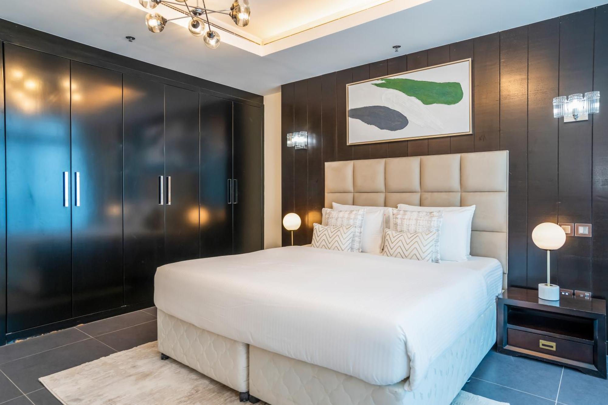 Homesgetaway - Luxurious Duplex Penthouse 3br Plus Maids At Heart Of Marina Apartment *