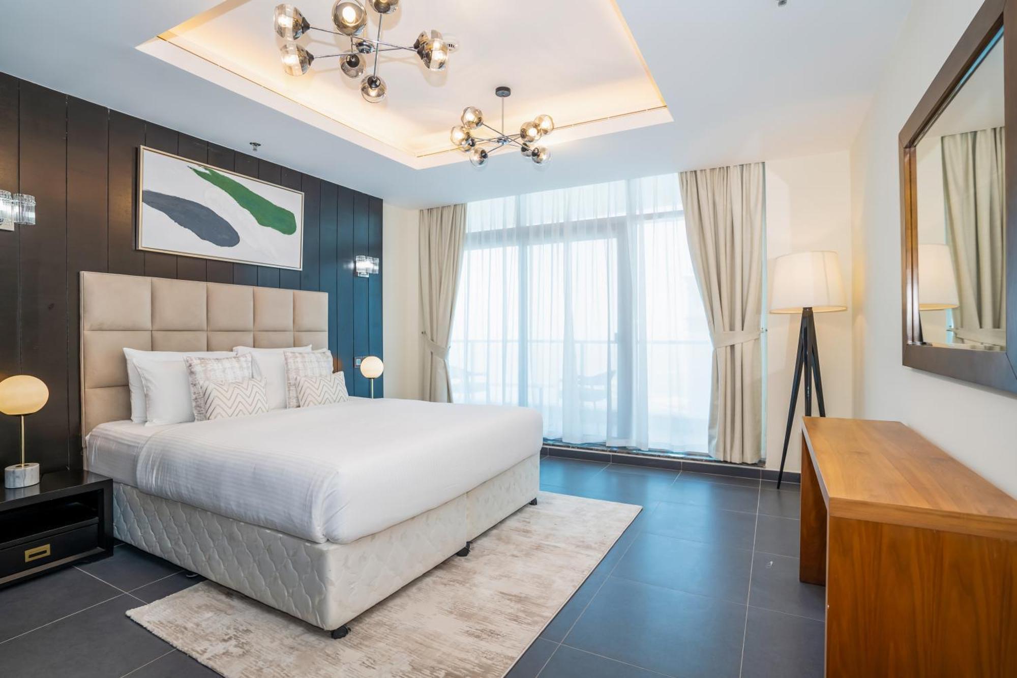 Homesgetaway - Luxurious Duplex Penthouse 3br Plus Maids At Heart Of Marina Apartment Dubai