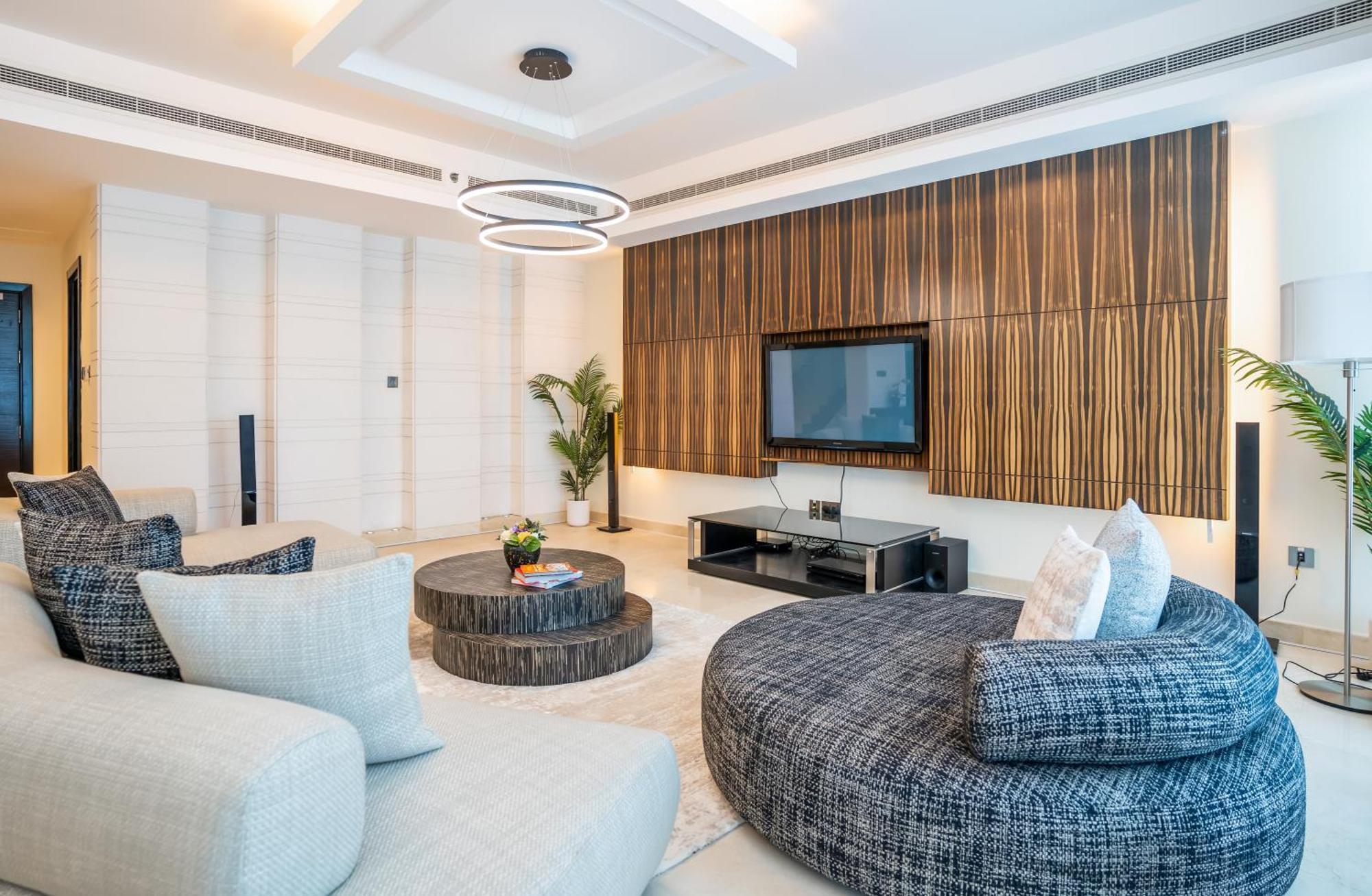 Apartment Homesgetaway - Luxurious Duplex Penthouse 3br Plus Maids At Heart Of Marina Dubai