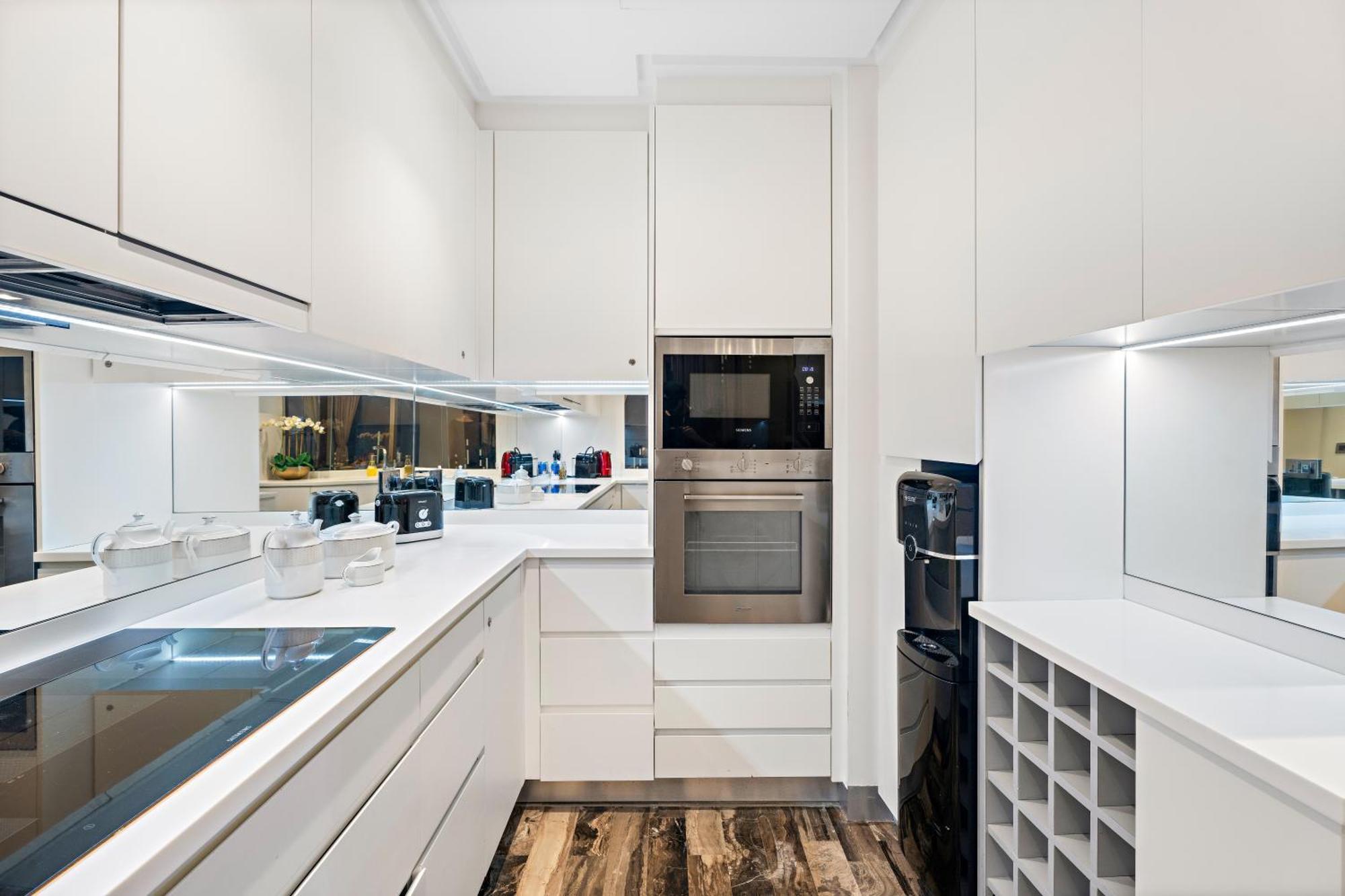 First Class 2br Elevated Luxury With Terrace Apartment *