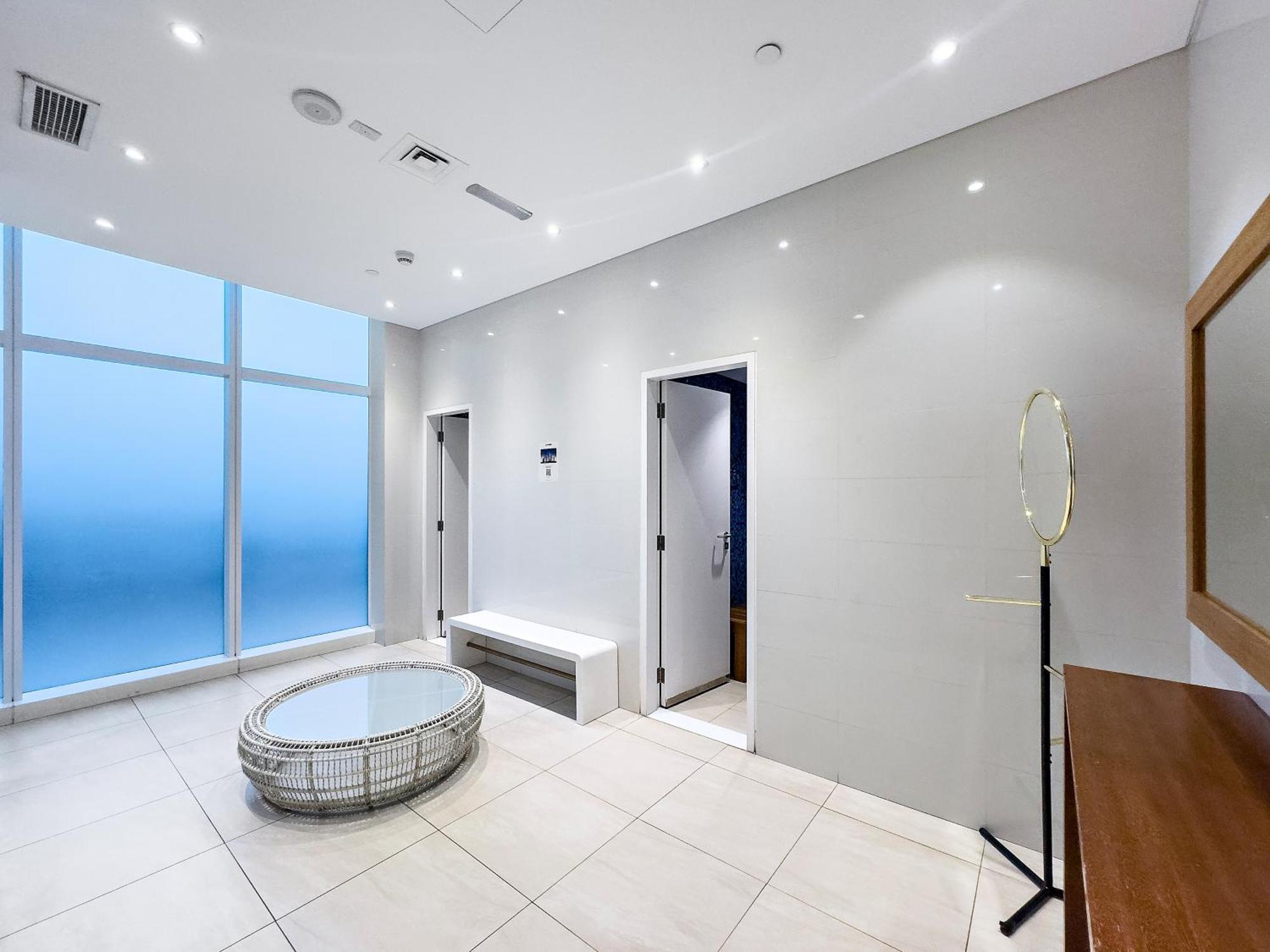 First Class 2br Elevated Luxury With Terrace Apartment *