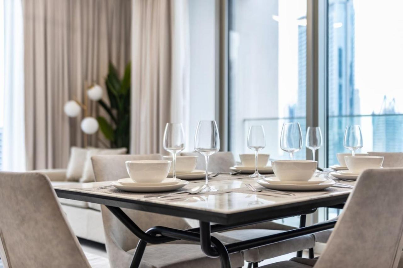 Apartment Stylish 2 Bedroom Retreat In Downtown Dubai