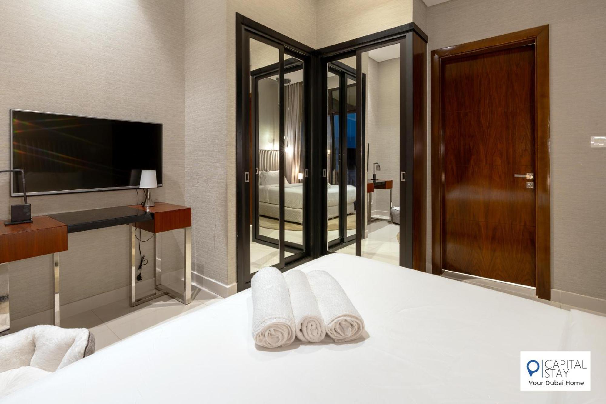 Luxury Paramount In Damac Hills Apartment Dubai