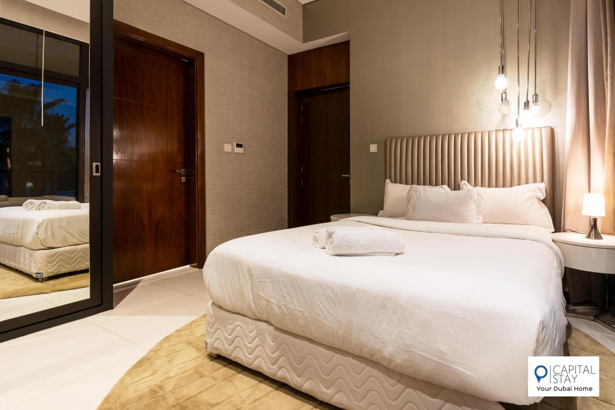 Luxury Paramount In Damac Hills Apartment Dubai