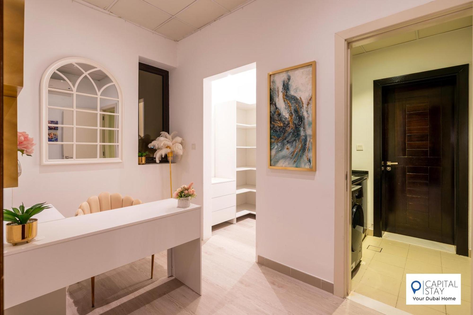 Apartment Luxury Paramount In Damac Hills Dubai