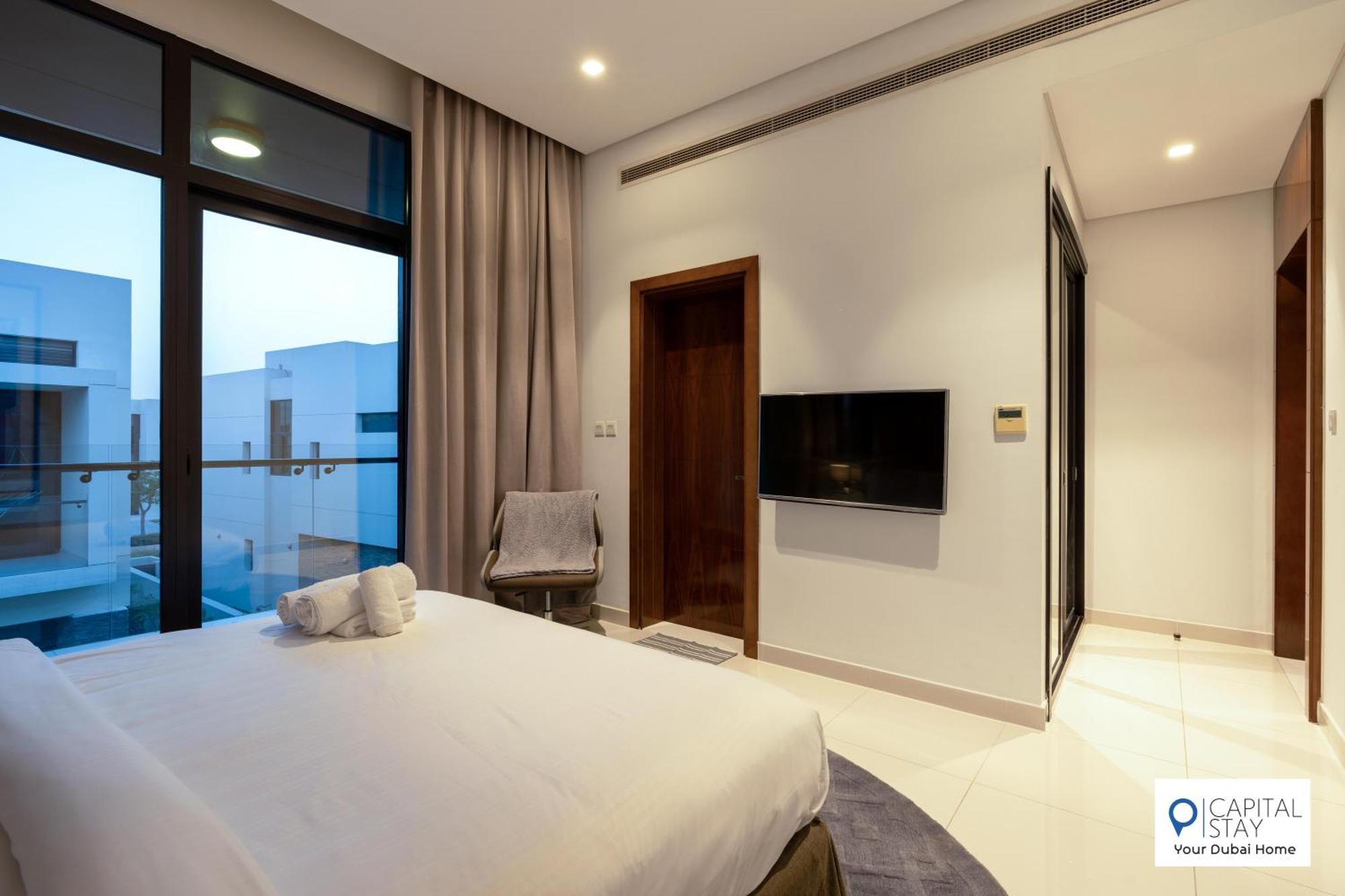 Luxury Paramount In Damac Hills Apartment