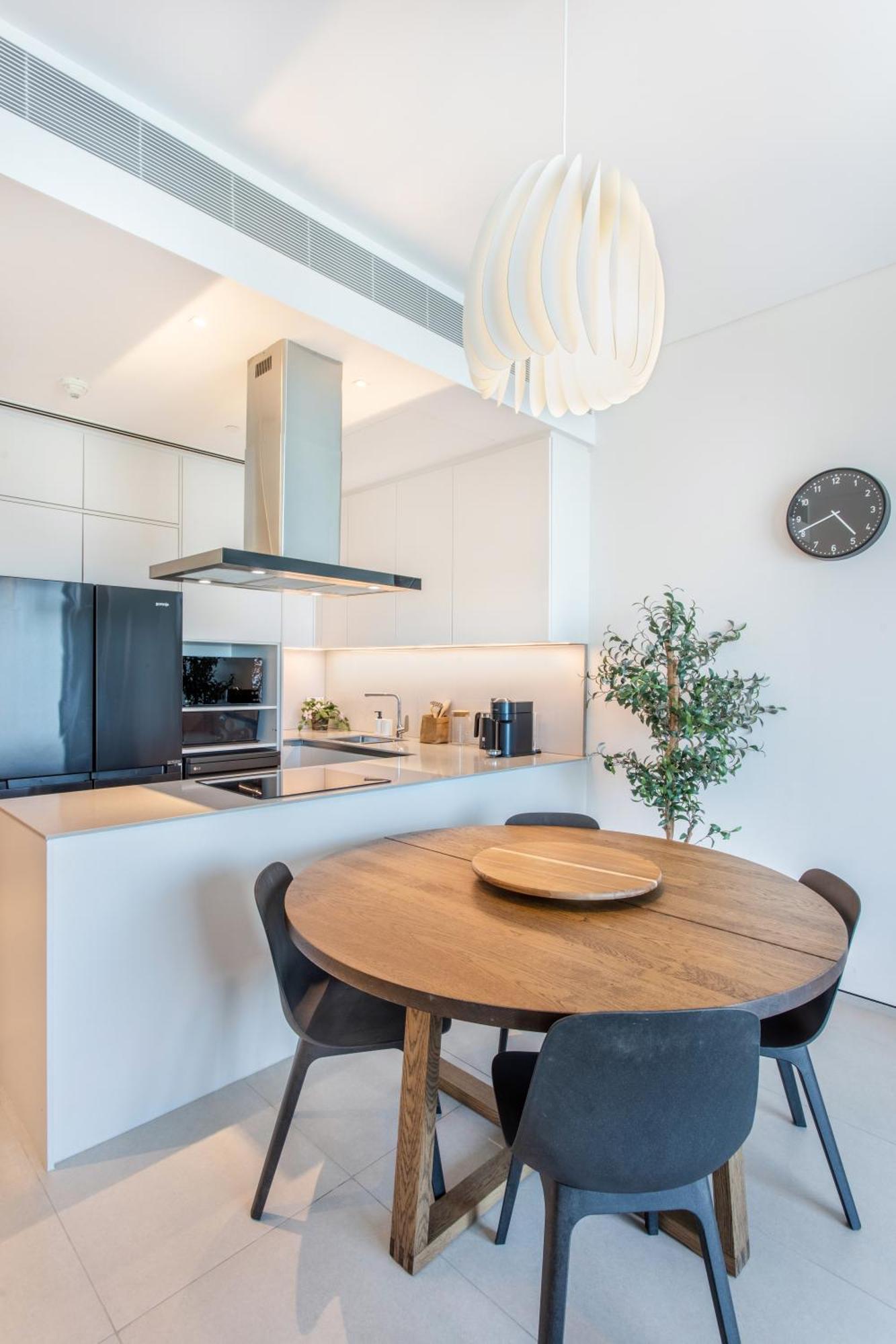Address 2br Family 56th Floor