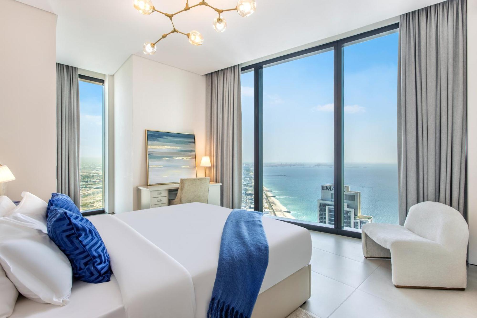 Address 2br Family 56th Floor *