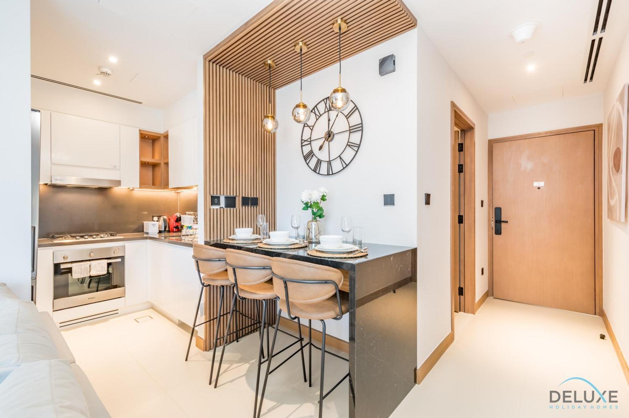 Chic 1br In Vida Residences Marina By Deluxe Homes Apartment