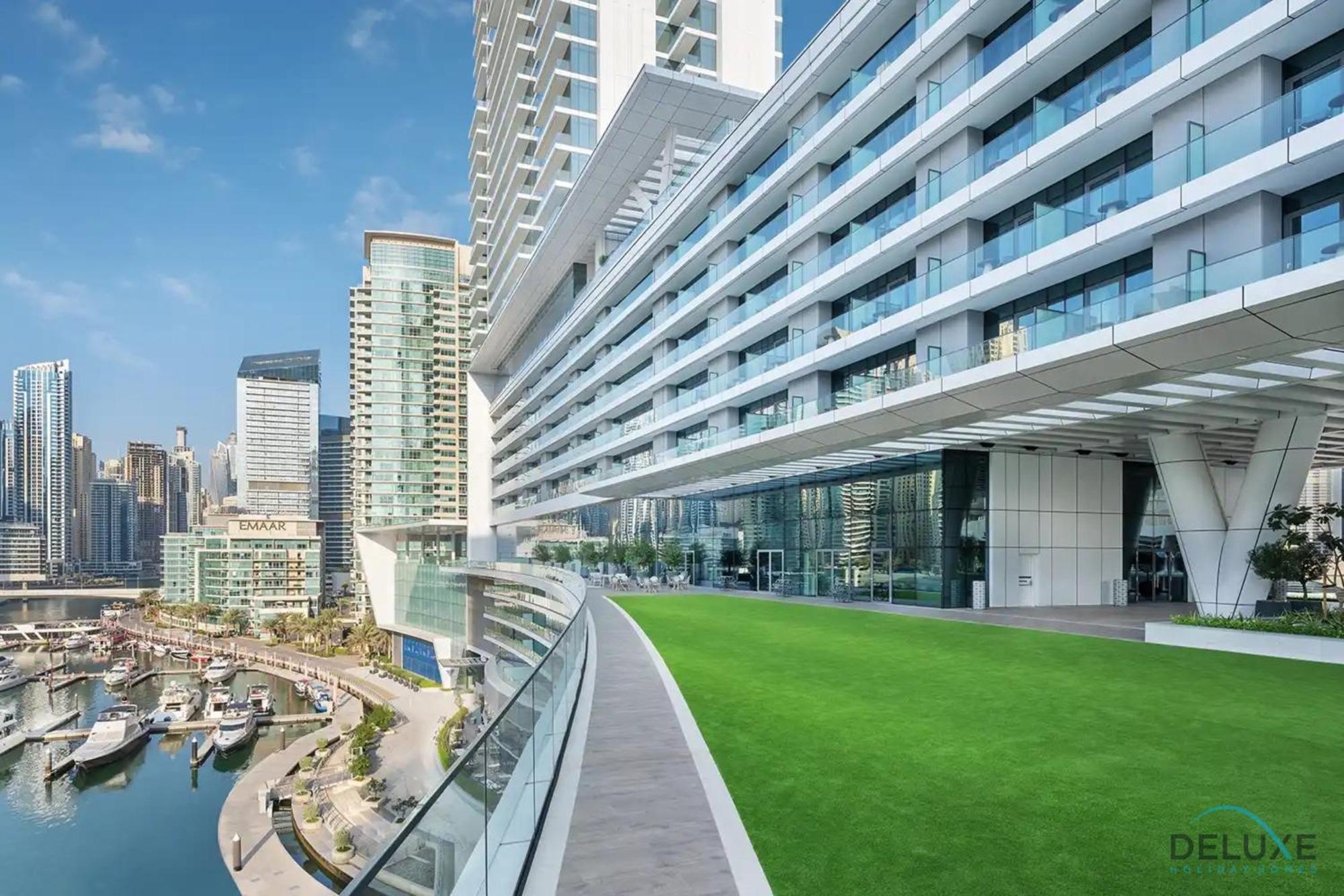 Chic 1br In Vida Residences Marina By Deluxe Homes Apartment Dubai