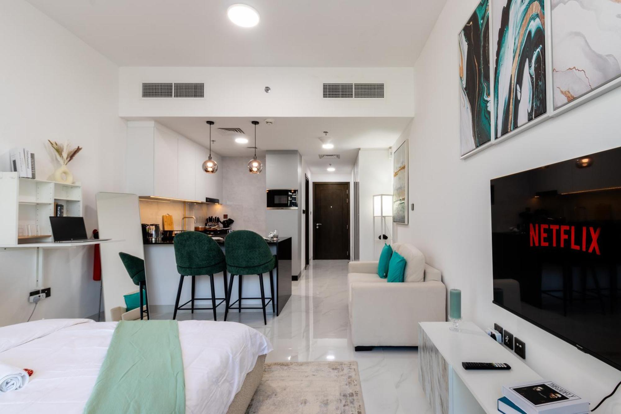 Apartment Queen Bed, Full Kitchen, New Unit