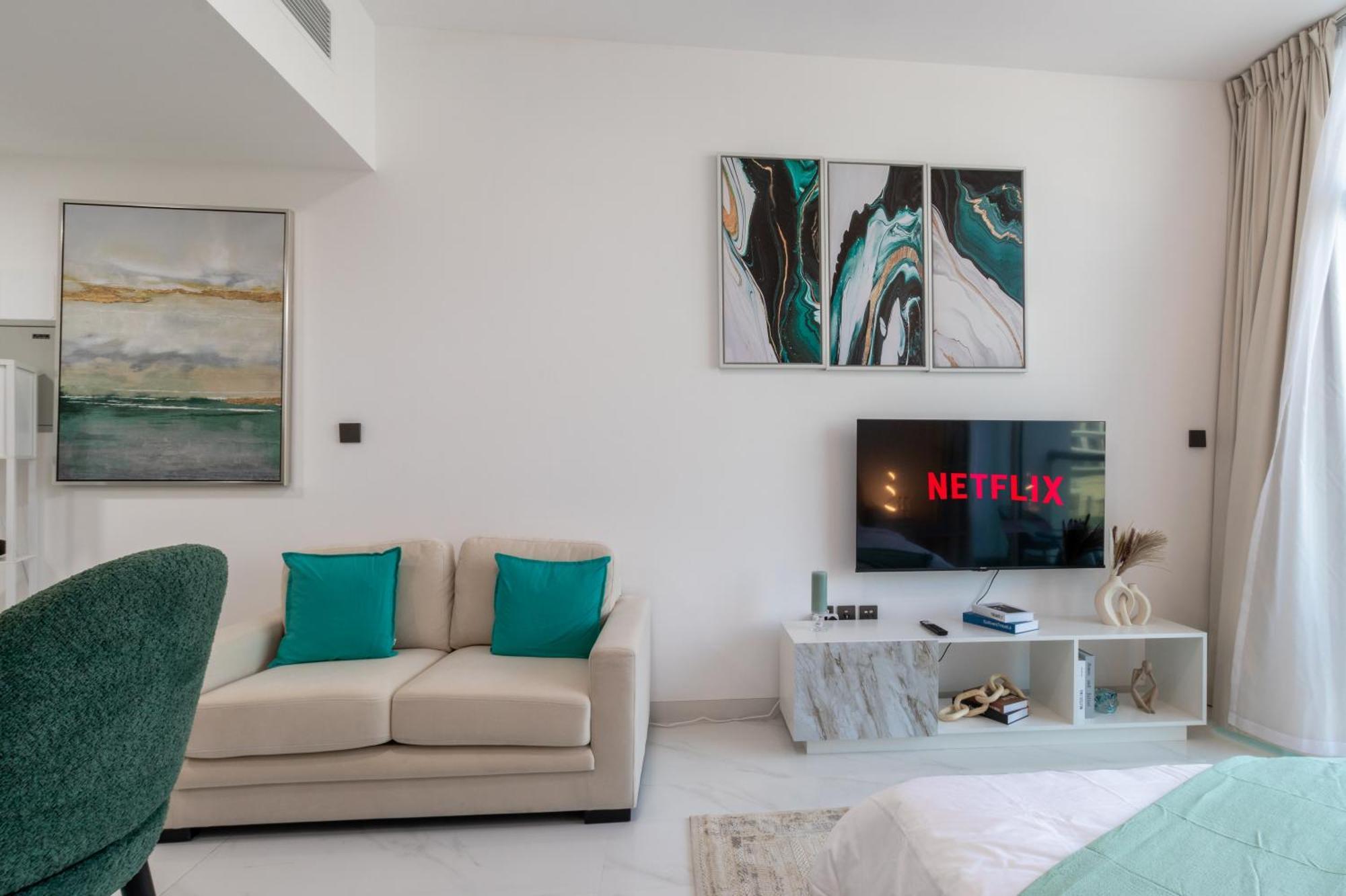 Queen Bed, Full Kitchen, New Unit Apartment Dubai