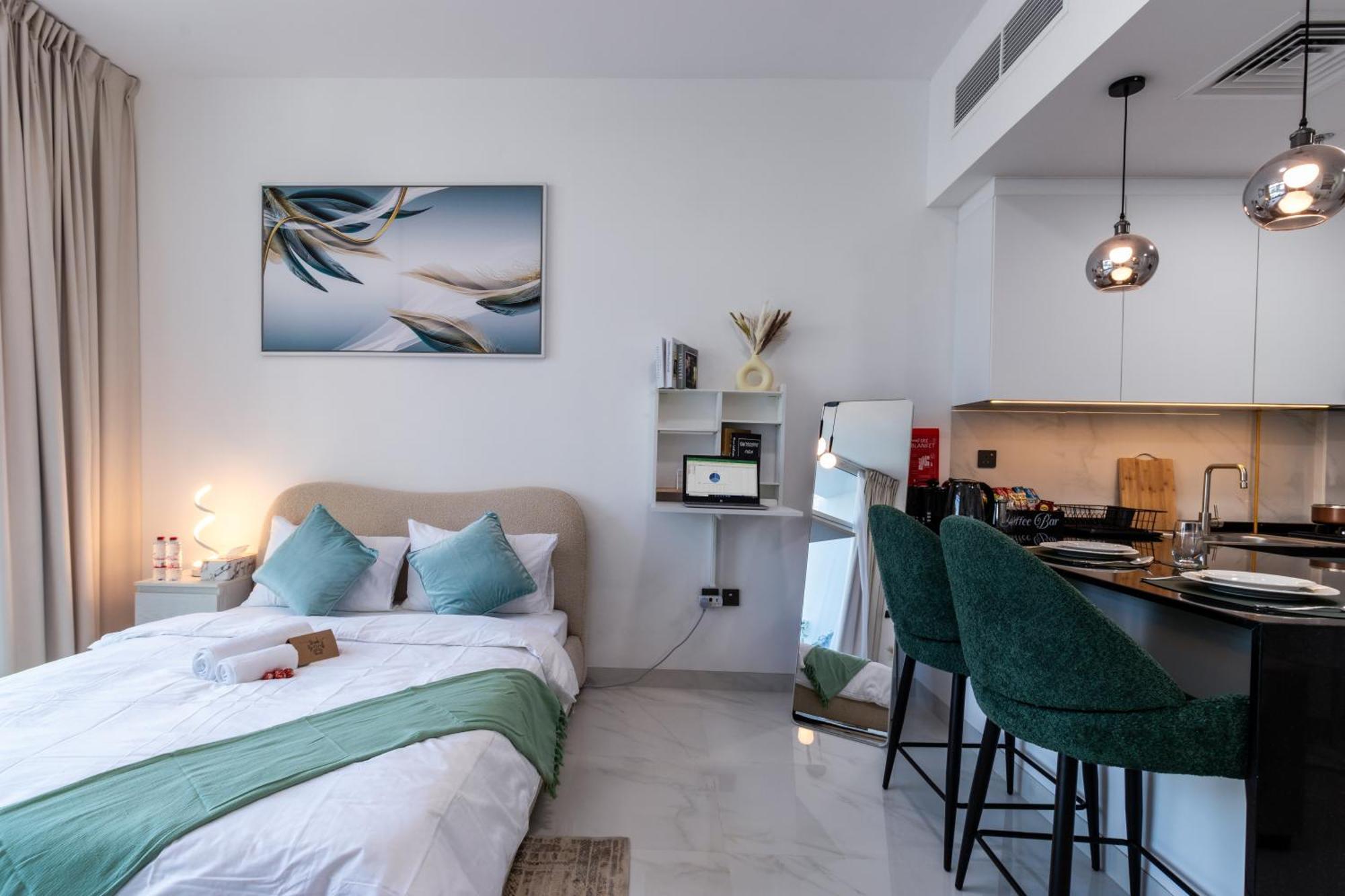Queen Bed, Full Kitchen, New Unit Apartment Dubai