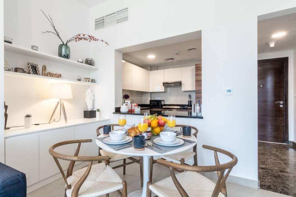 First Class 1br Modern And Stylish * Dubai