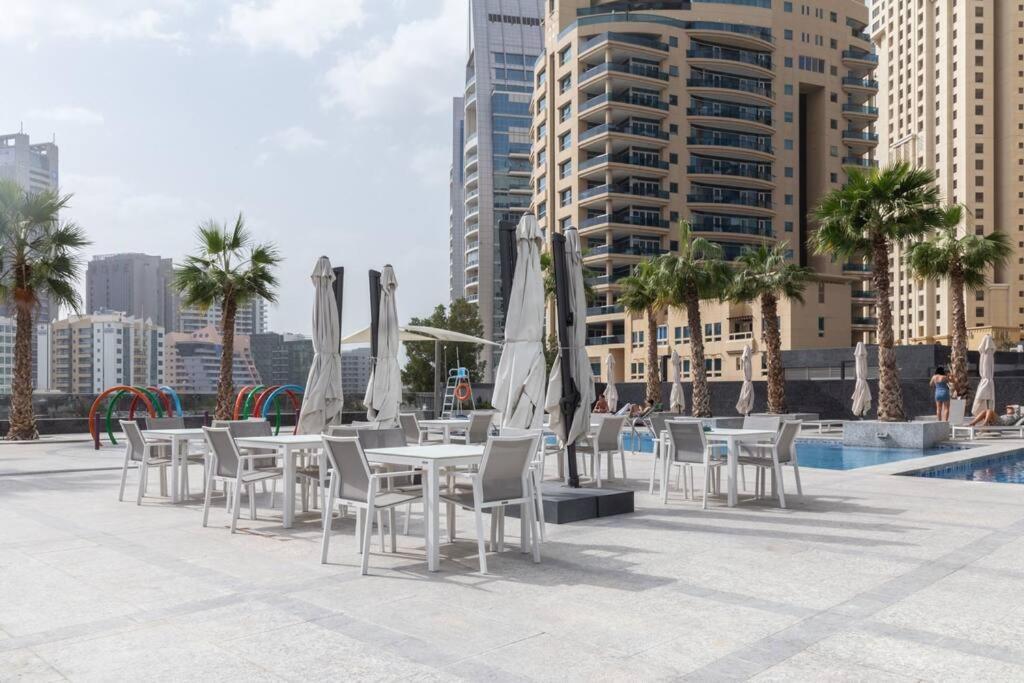 Apartment First Class 1br Modern And Stylish