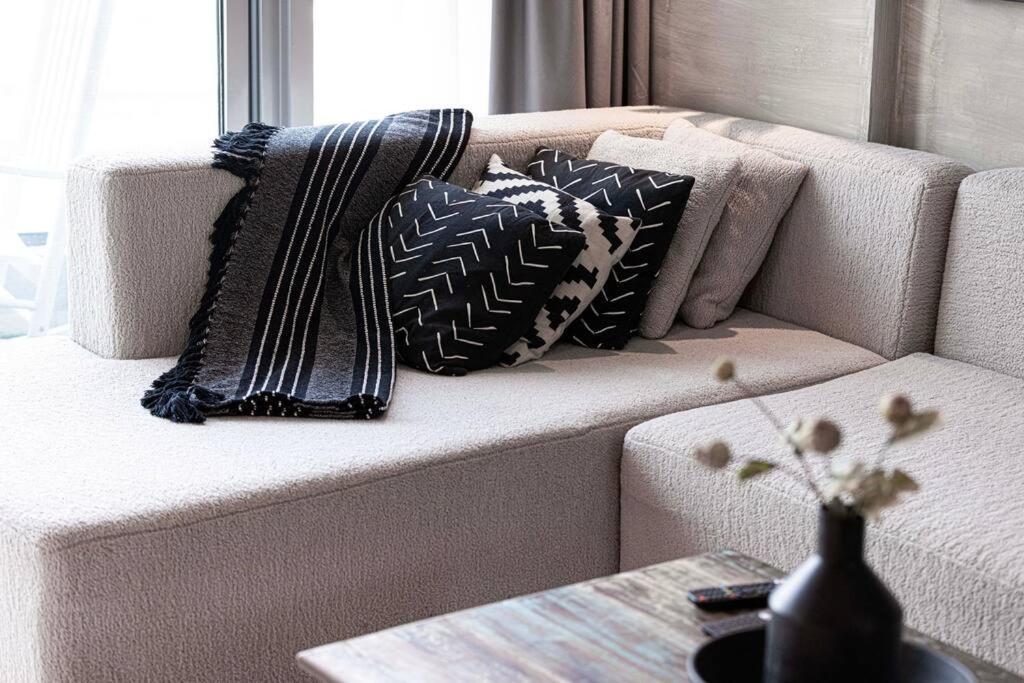 Marina Elegance, Your Dream Marina Apartment