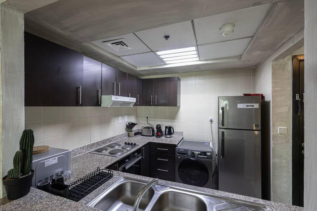 Marina Elegance, Your Dream Marina Apartment *