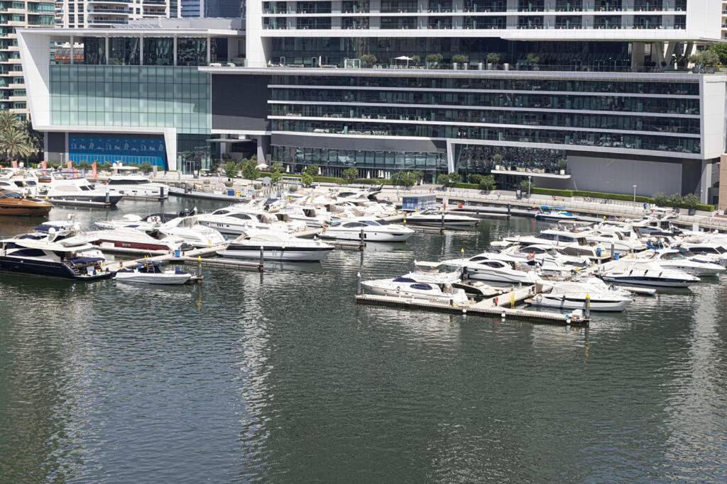 Marina Elegance, Your Dream Marina Apartment *