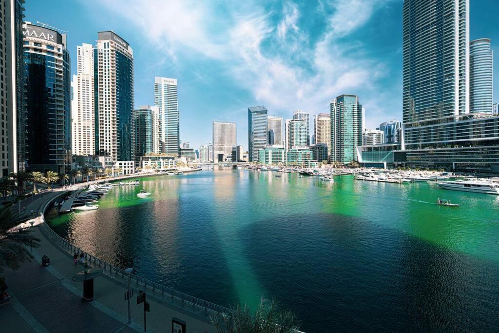 Marina Elegance, Your Dream Marina Apartment *