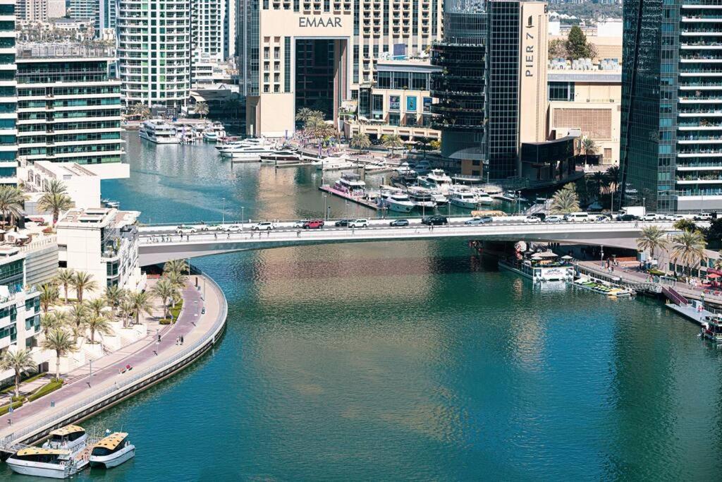 Marina Elegance, Your Dream Marina Apartment *
