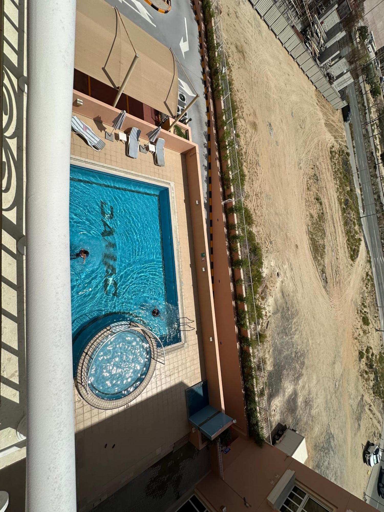 Jvc Emirates Garden Quickstay Homes 32 Apartment *
