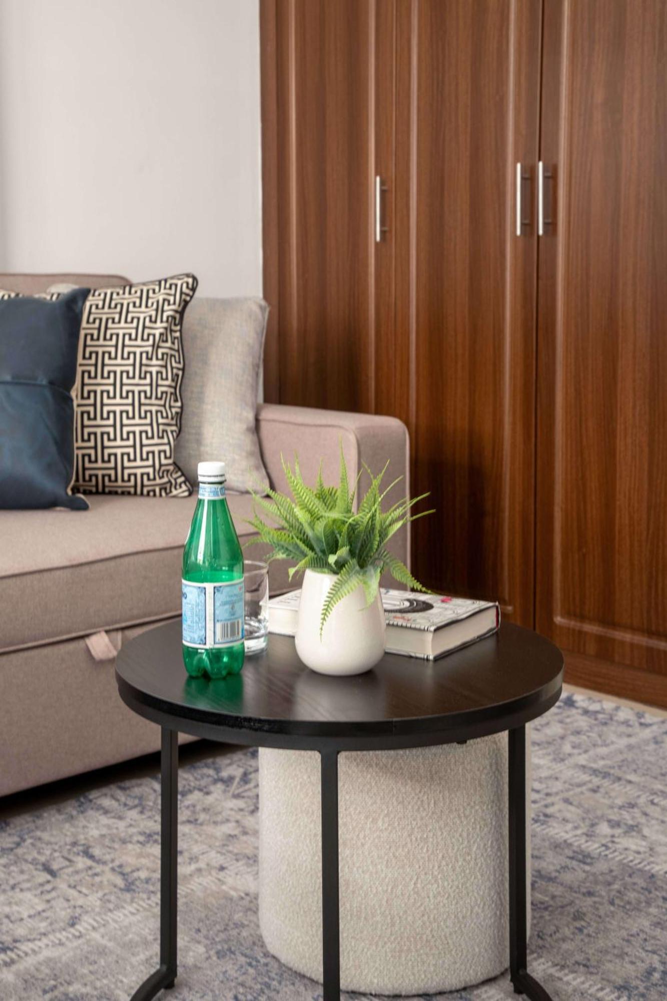Frank Porter - Elite Sports Apartment Dubai