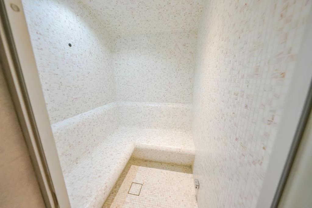Waves - Comfort And Style In A 21st-floor With View Apartment *