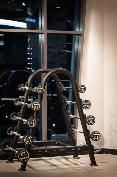 Waves - Comfort And Style In A 21st-floor With View Apartment