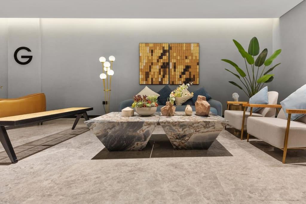 Apartment Waves - Comfort And Style In A 21st-floor With View