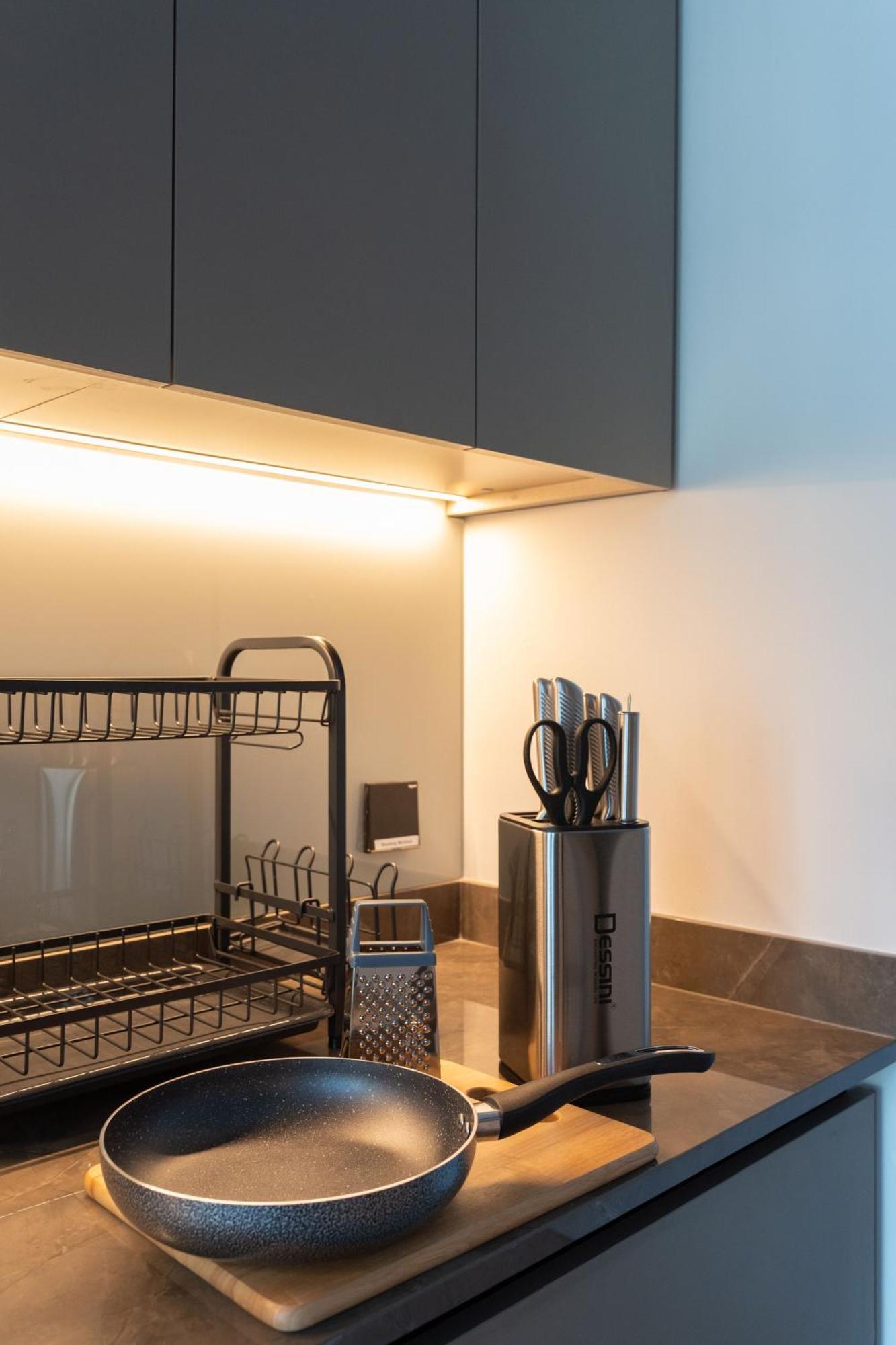 Apartment Waves - Comfort And Style In A 21st-floor With View