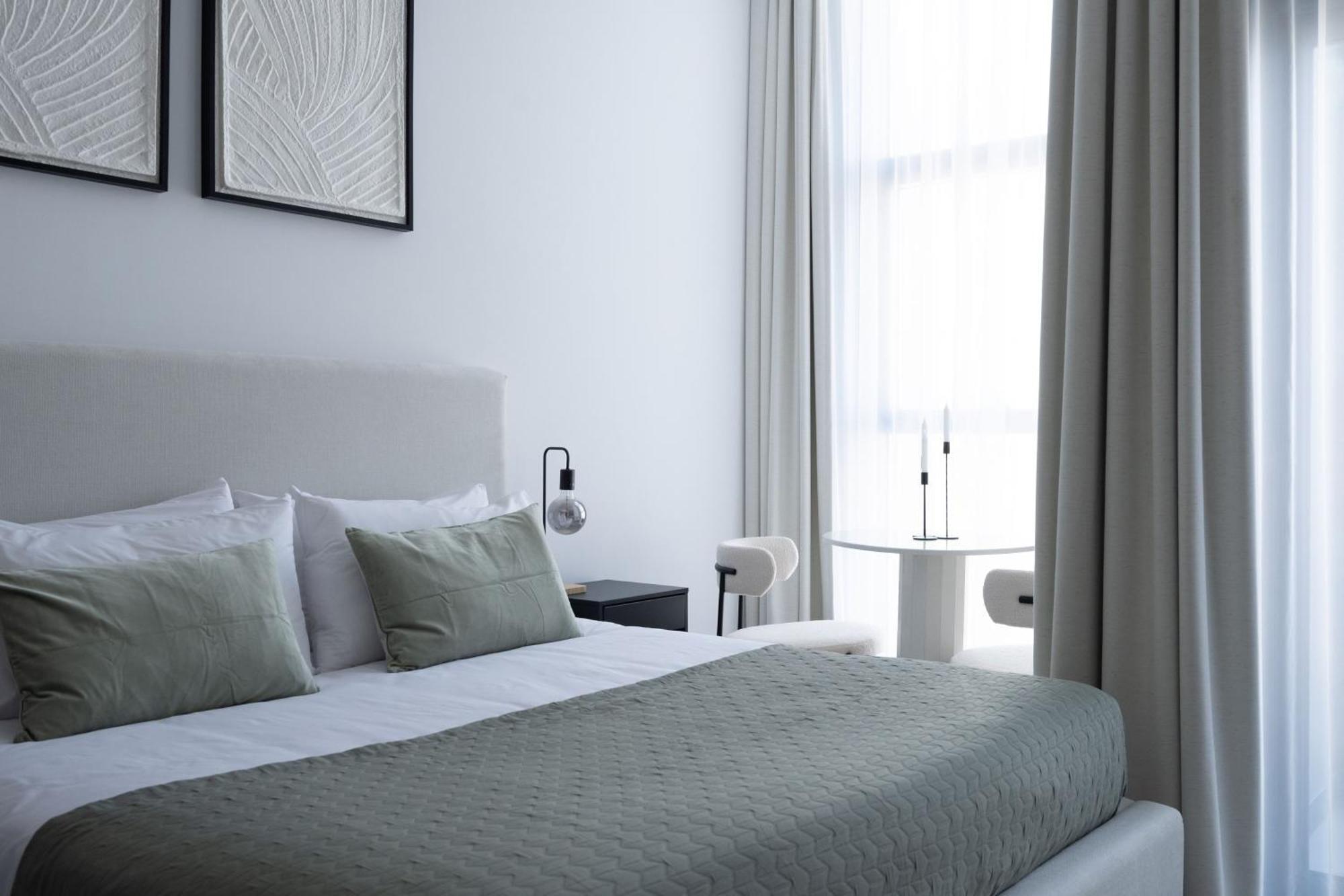 Waves - Comfort And Style In A 21st-floor With View Apartment