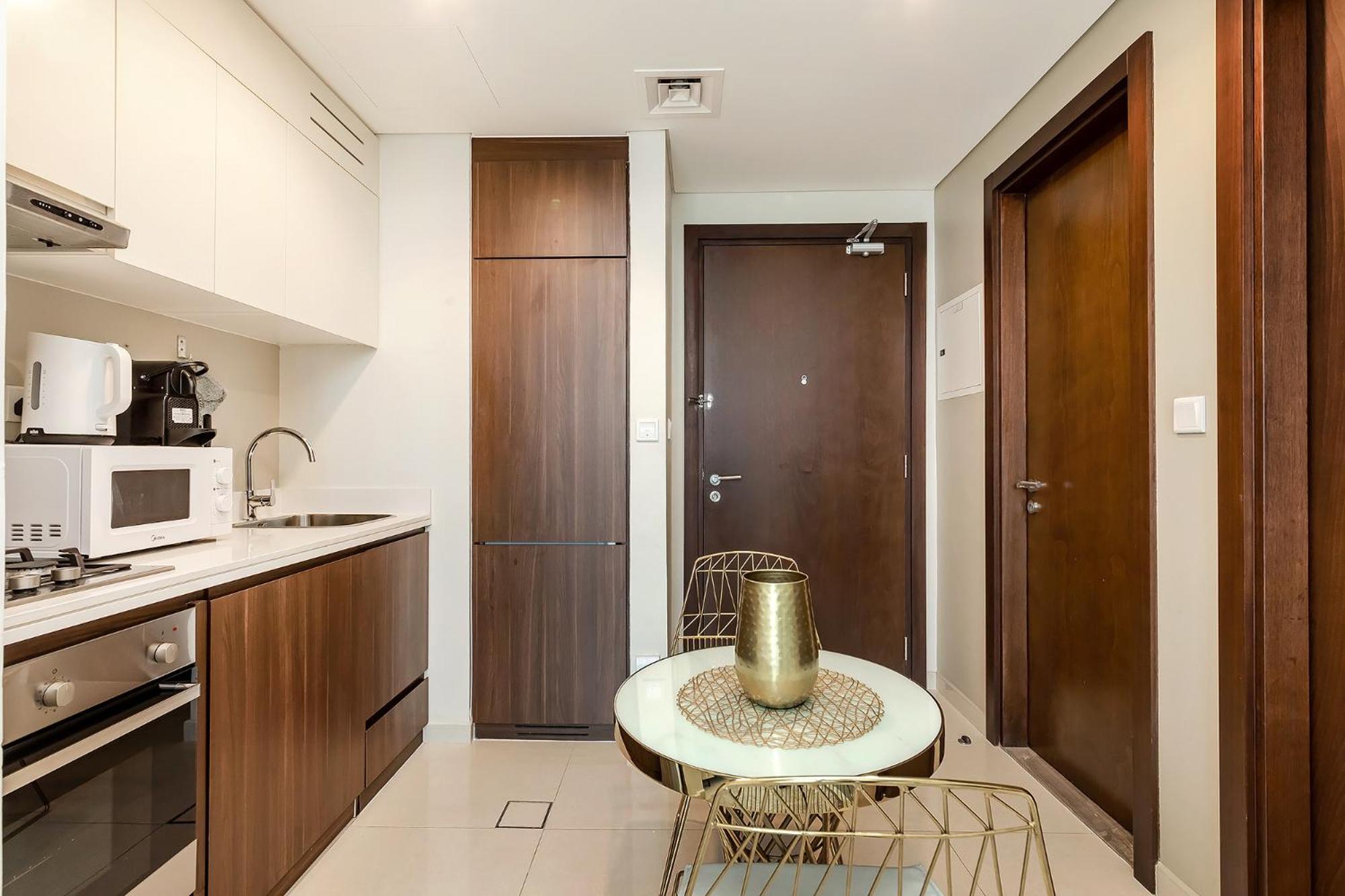 Damac Vera 1br With Downtown & Burj Khalifa View *