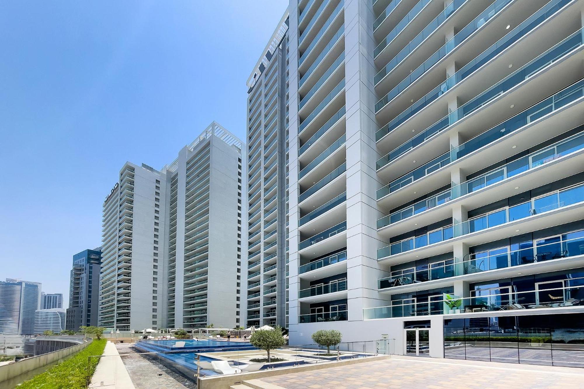 Damac Vera 1br With Downtown & Burj Khalifa View Dubai