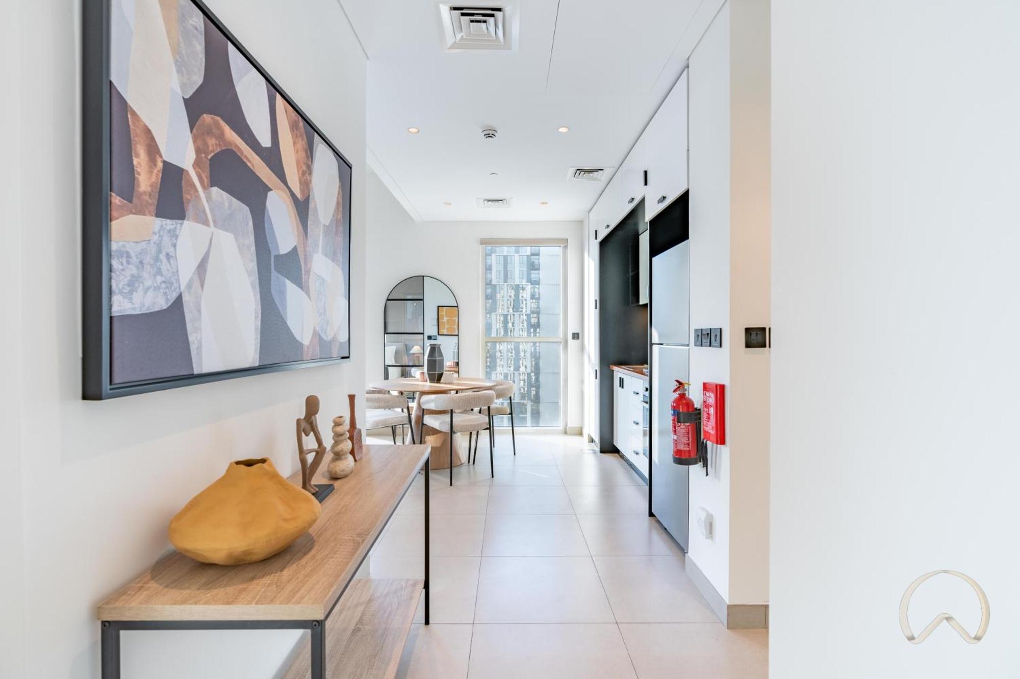 Oraya - Stylish 2br In Socio Tower 2 With Pool View Dubai