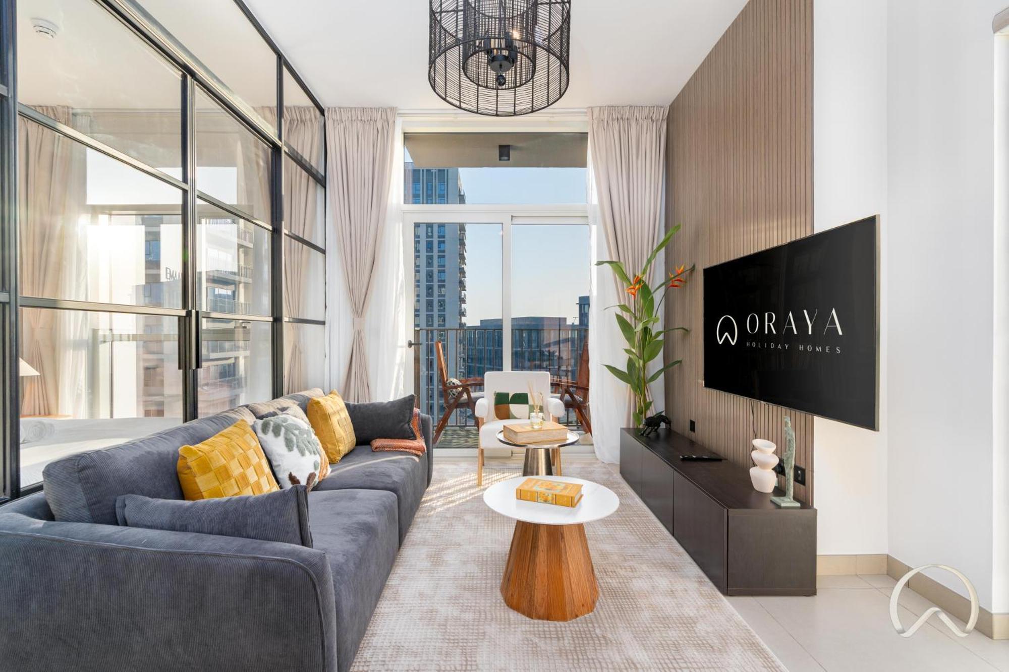 Oraya - Stylish 2br In Socio Tower 2 With Pool View Dubai