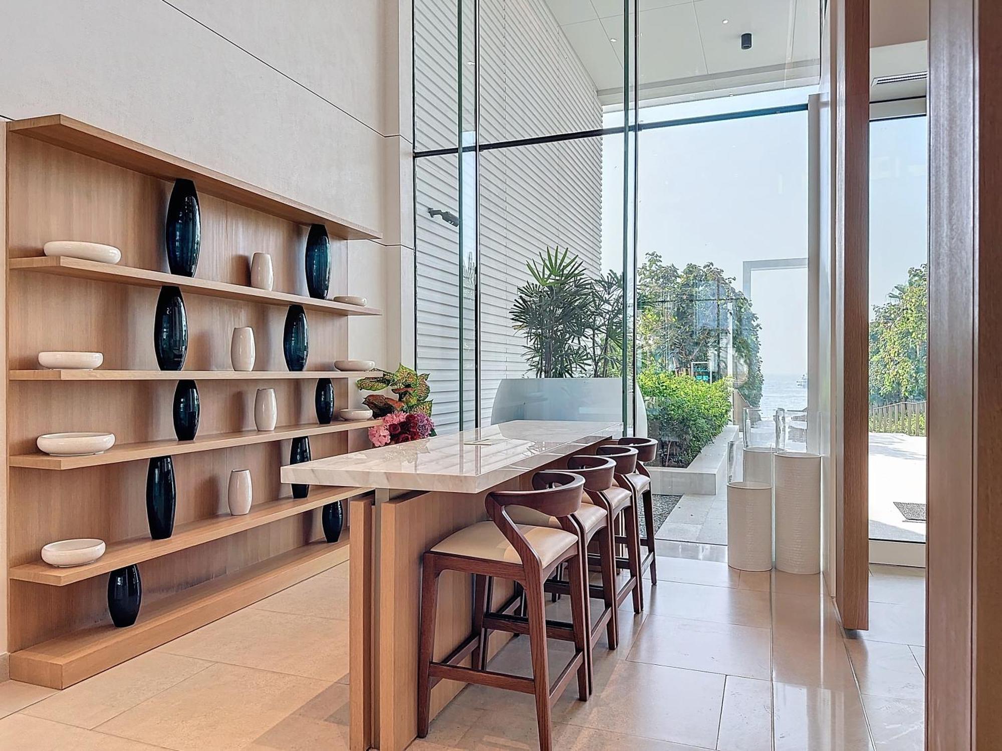 Apartment Key View - La Vie Dubai