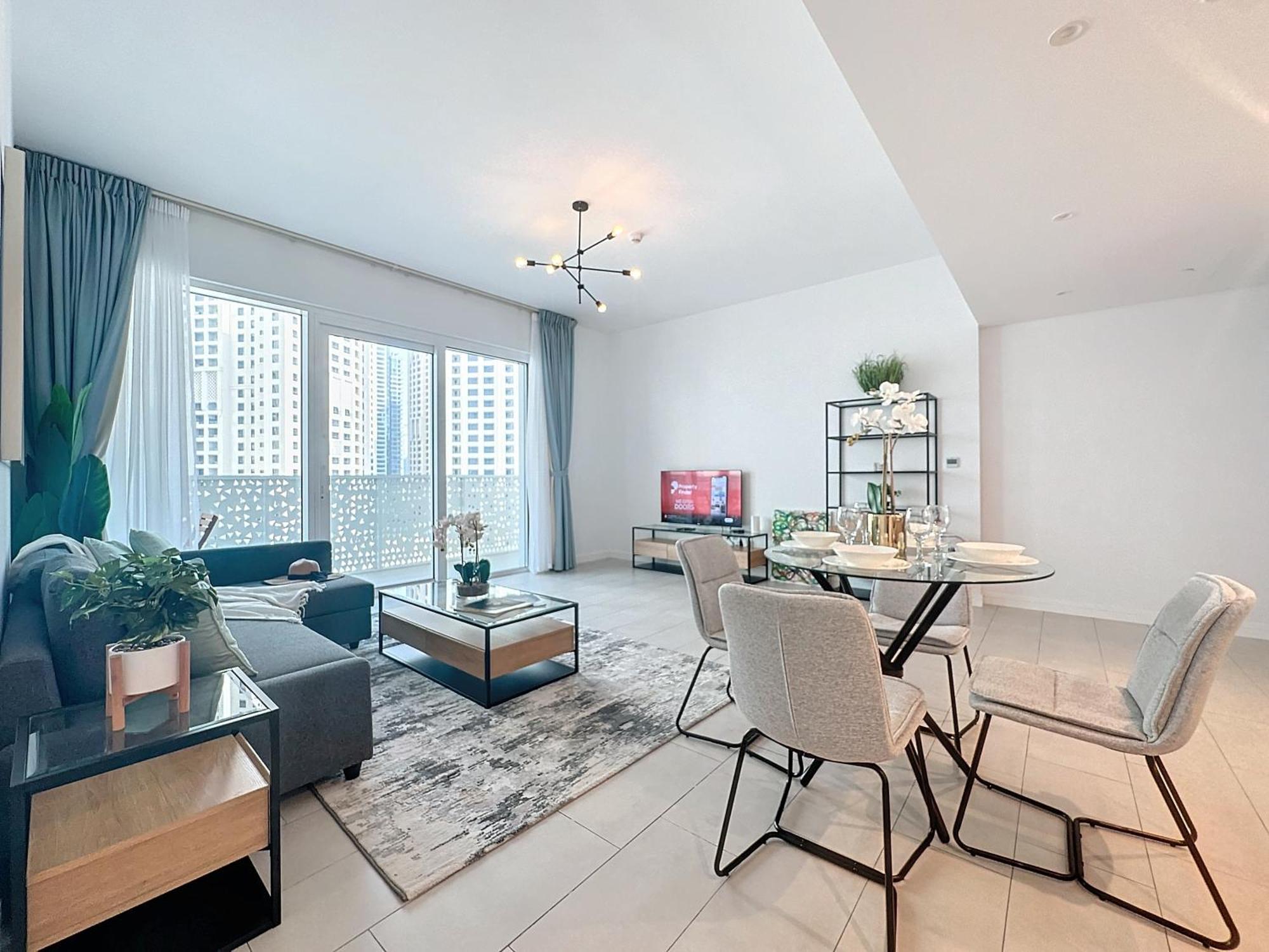 Apartment Key View - La Vie Dubai