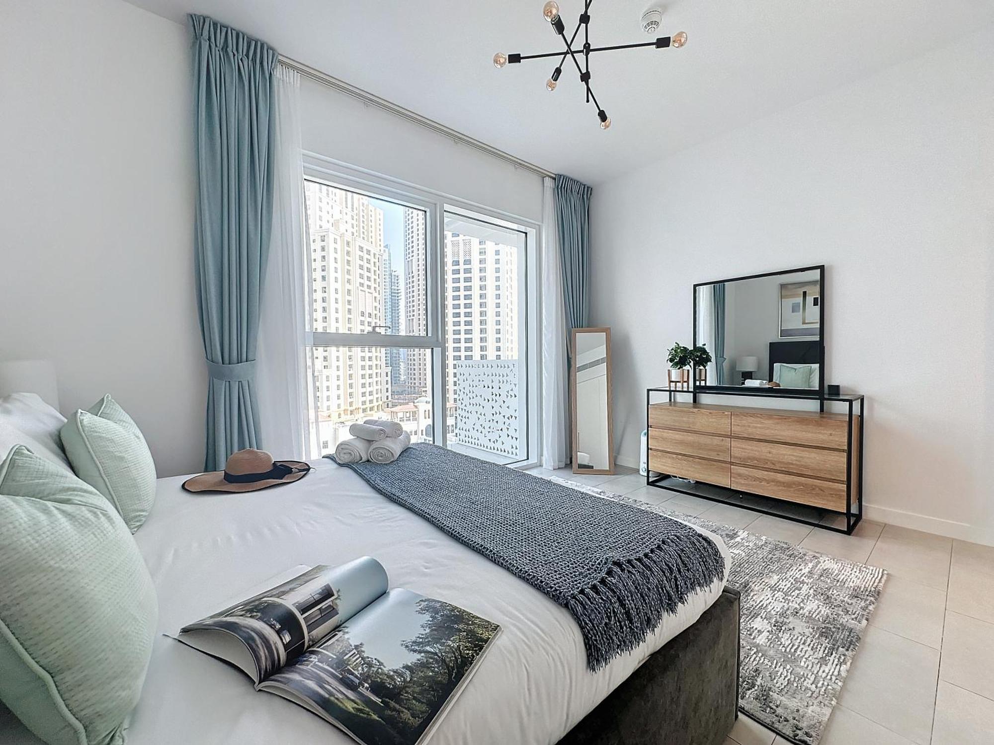Key View - La Vie Apartment