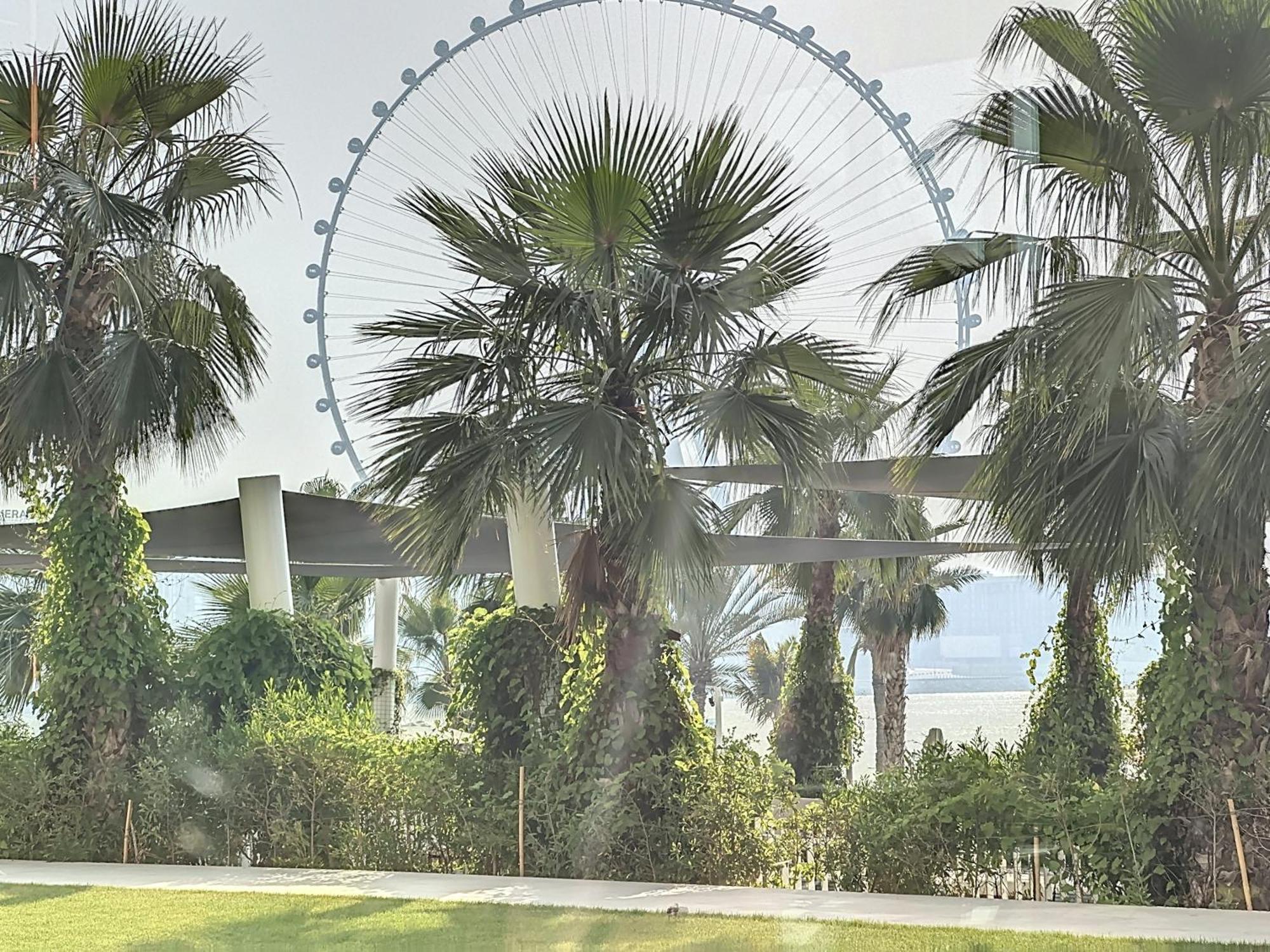 Key View - La Vie Apartment Dubai