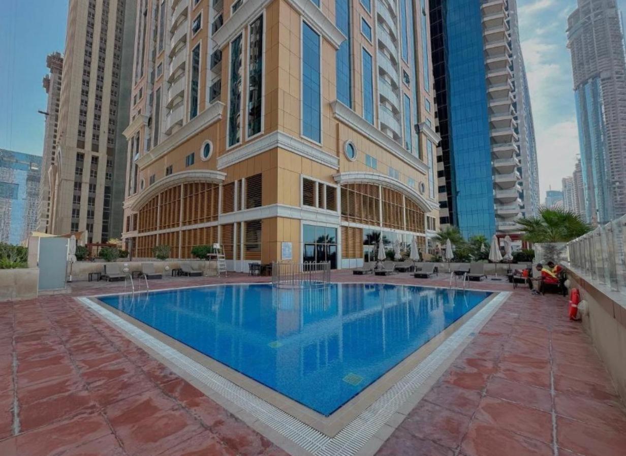 Ultra Stunning Master Bedroom With Canal View Dubai