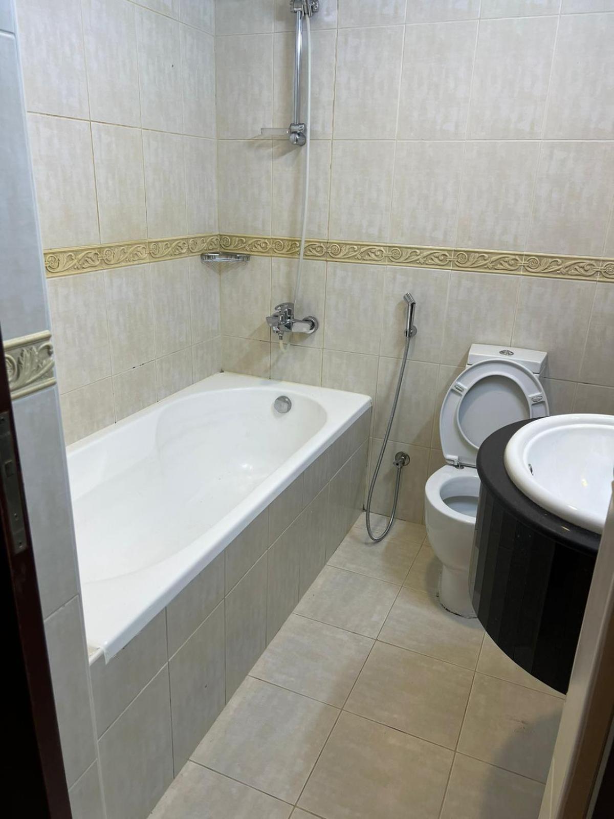 Homestay Ultra Stunning Master Bedroom With Canal View *