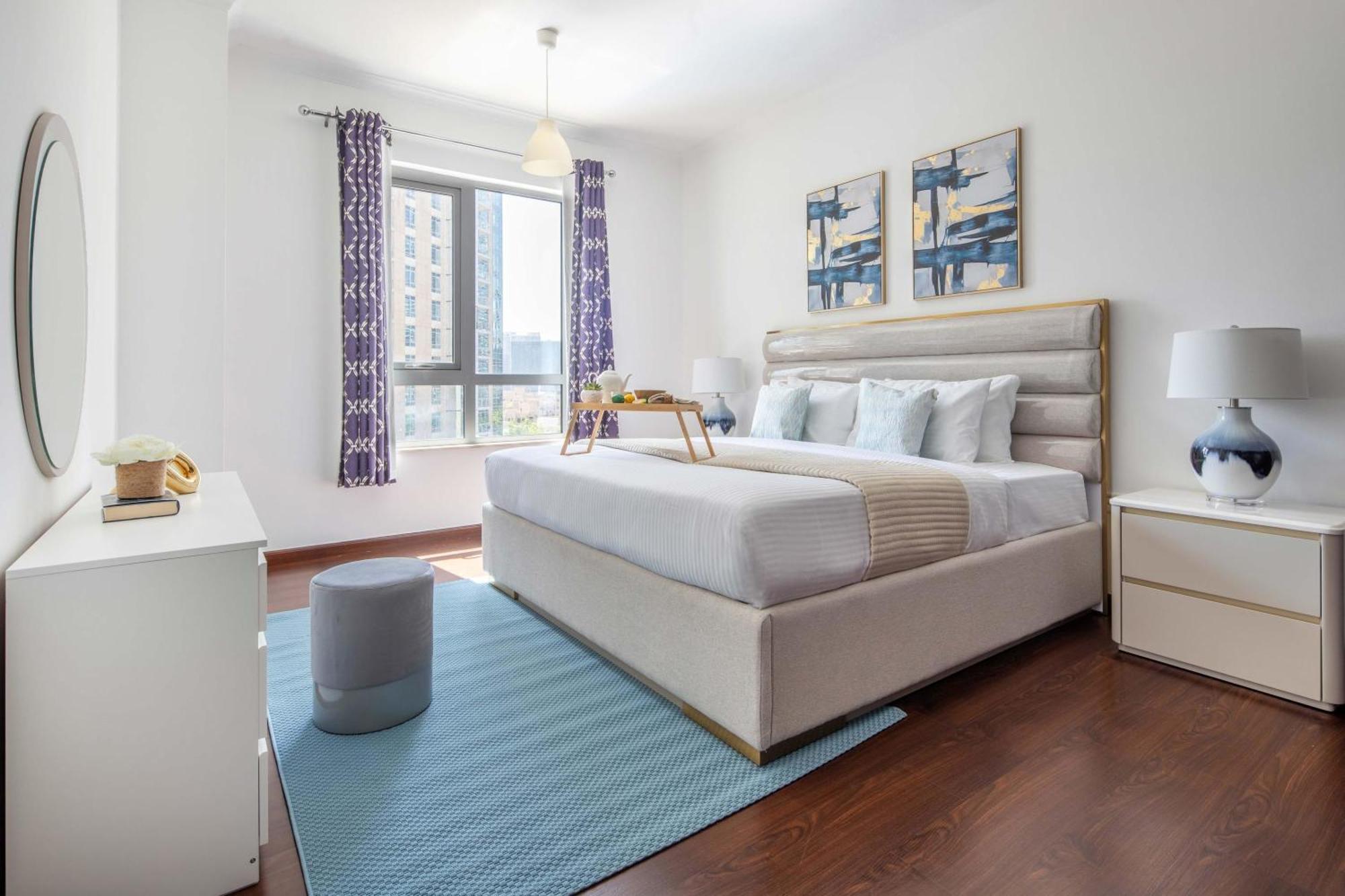 Frank Porter - The Residences 5