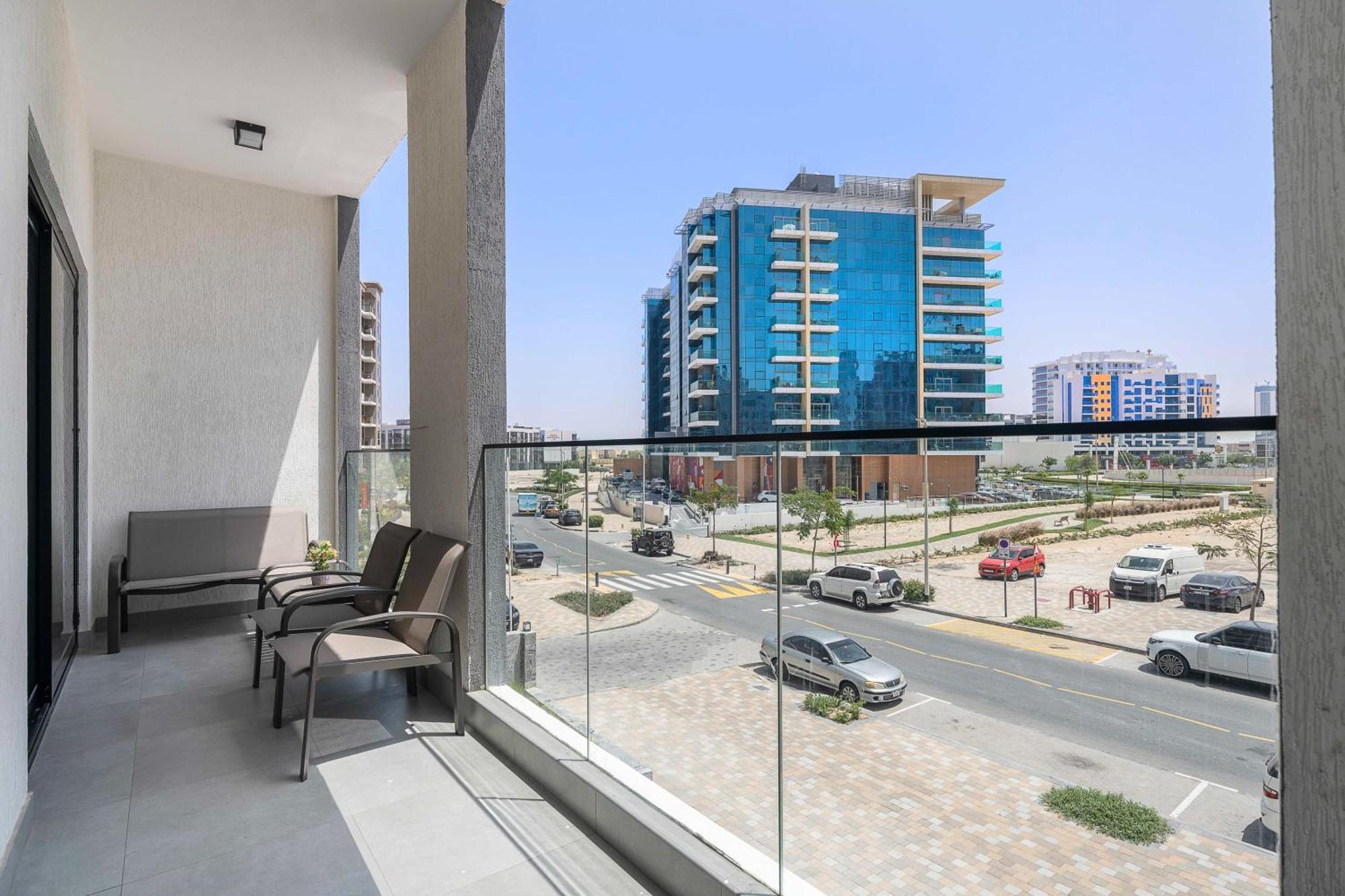 Charming 1bedroom With Pool And Gym In Arjan Dubai