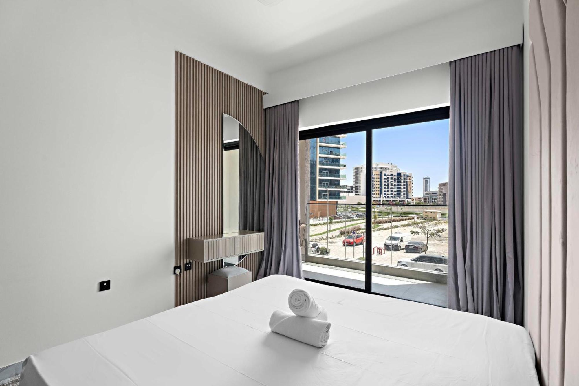Charming 1bedroom With Pool And Gym In Arjan Apartment