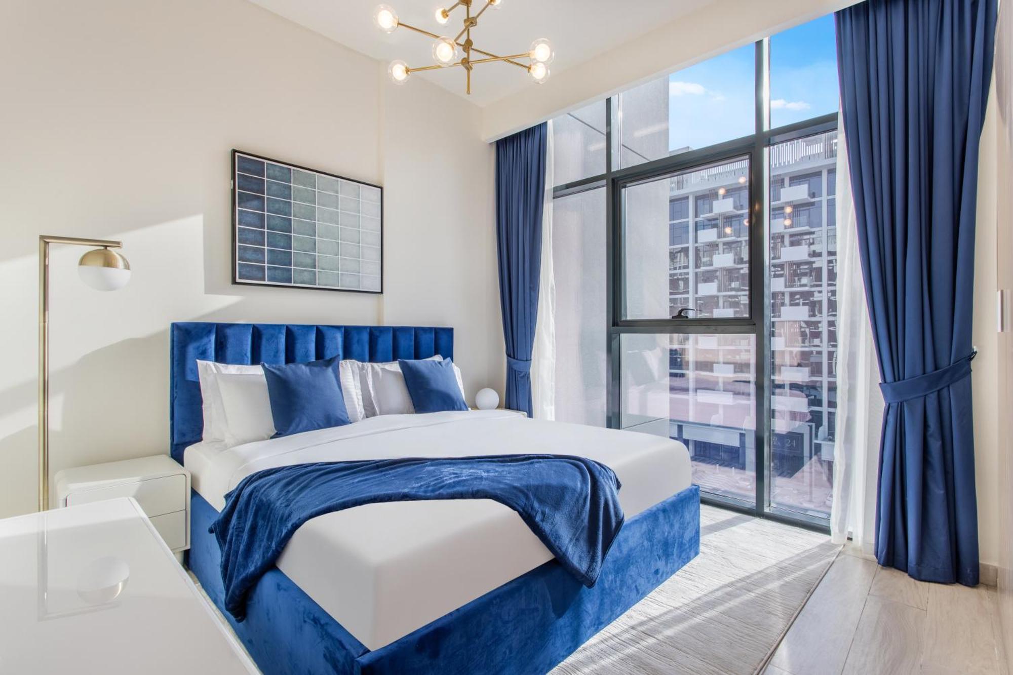 Elegant 1br Retreat In Azizi Riviera 36 * Dubai