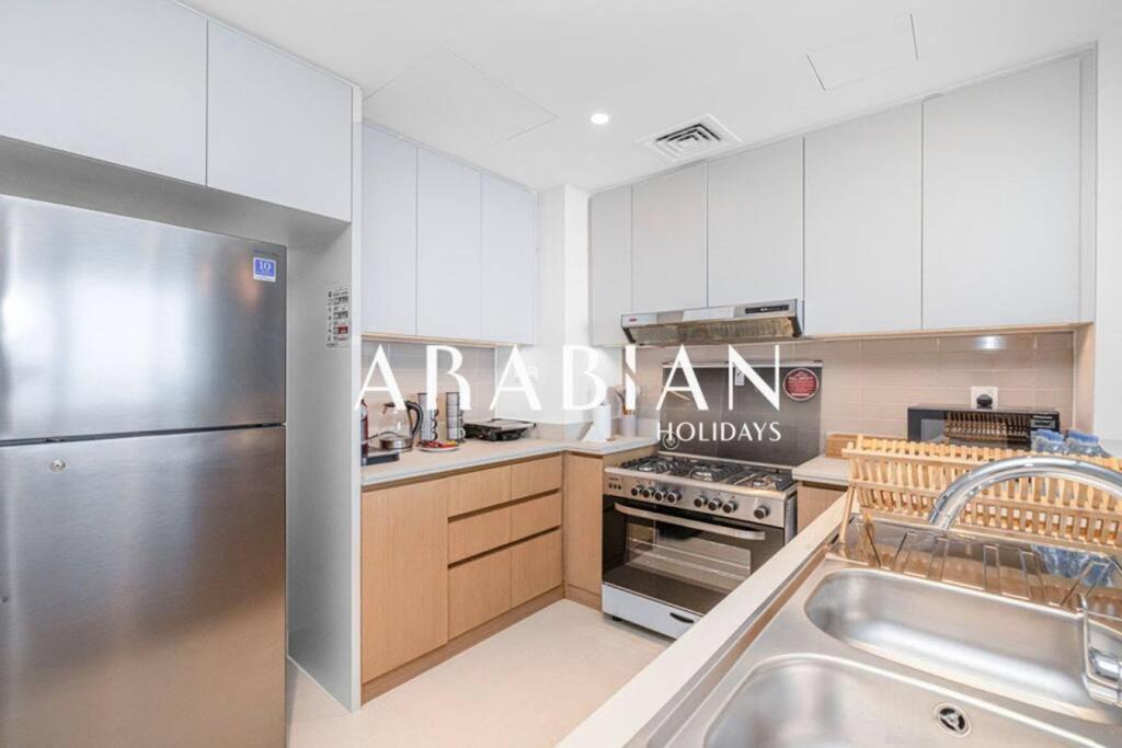 Apartment Spectacular 3 Bedroom On Waterfront In Harbour Views Dubai