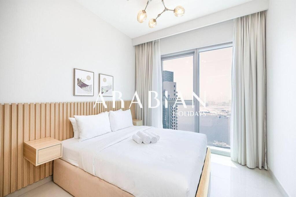 Apartment Spectacular 3 Bedroom On Waterfront In Harbour Views
