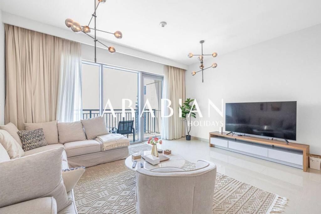Apartment Spectacular 3 Bedroom On Waterfront In Harbour Views *