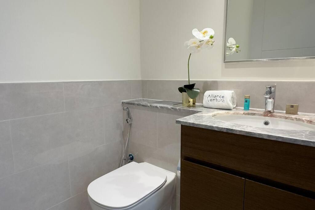 Apartment 3br In Tower W Maid'sroom
