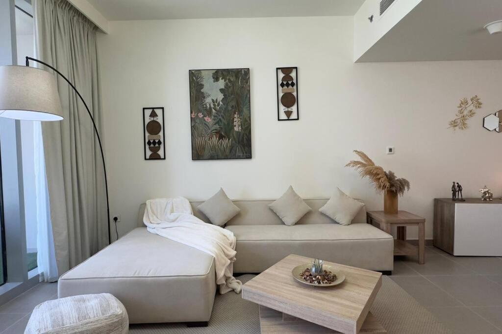 Apartment 3br In Tower W Maid'sroom *